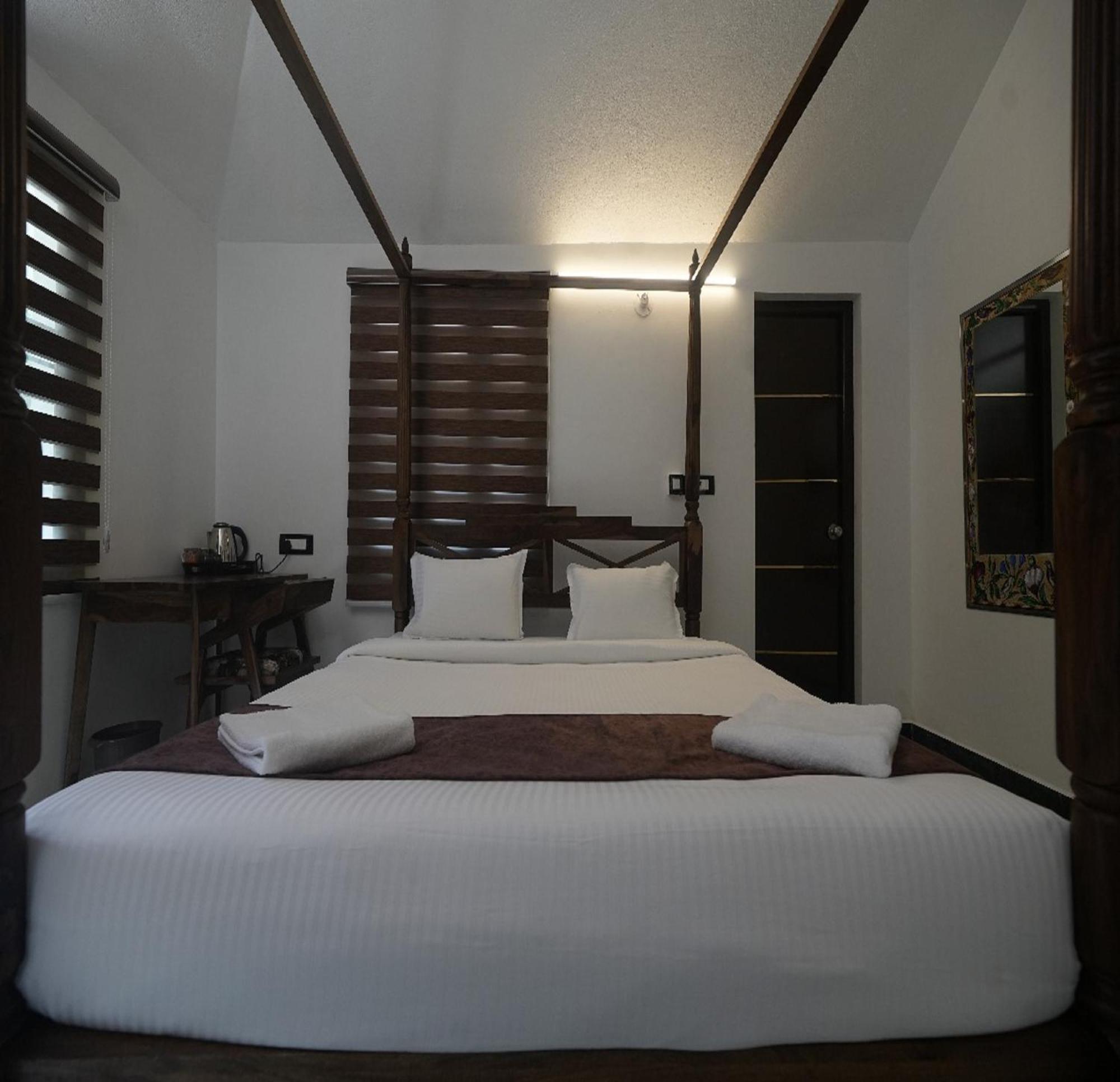 פונדיצ'רי Courtyard Castle Heritage Resort מראה חיצוני תמונה