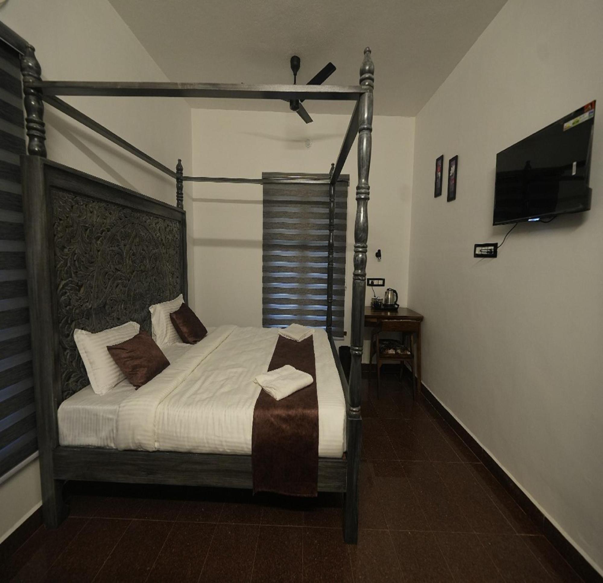 פונדיצ'רי Courtyard Castle Heritage Resort מראה חיצוני תמונה