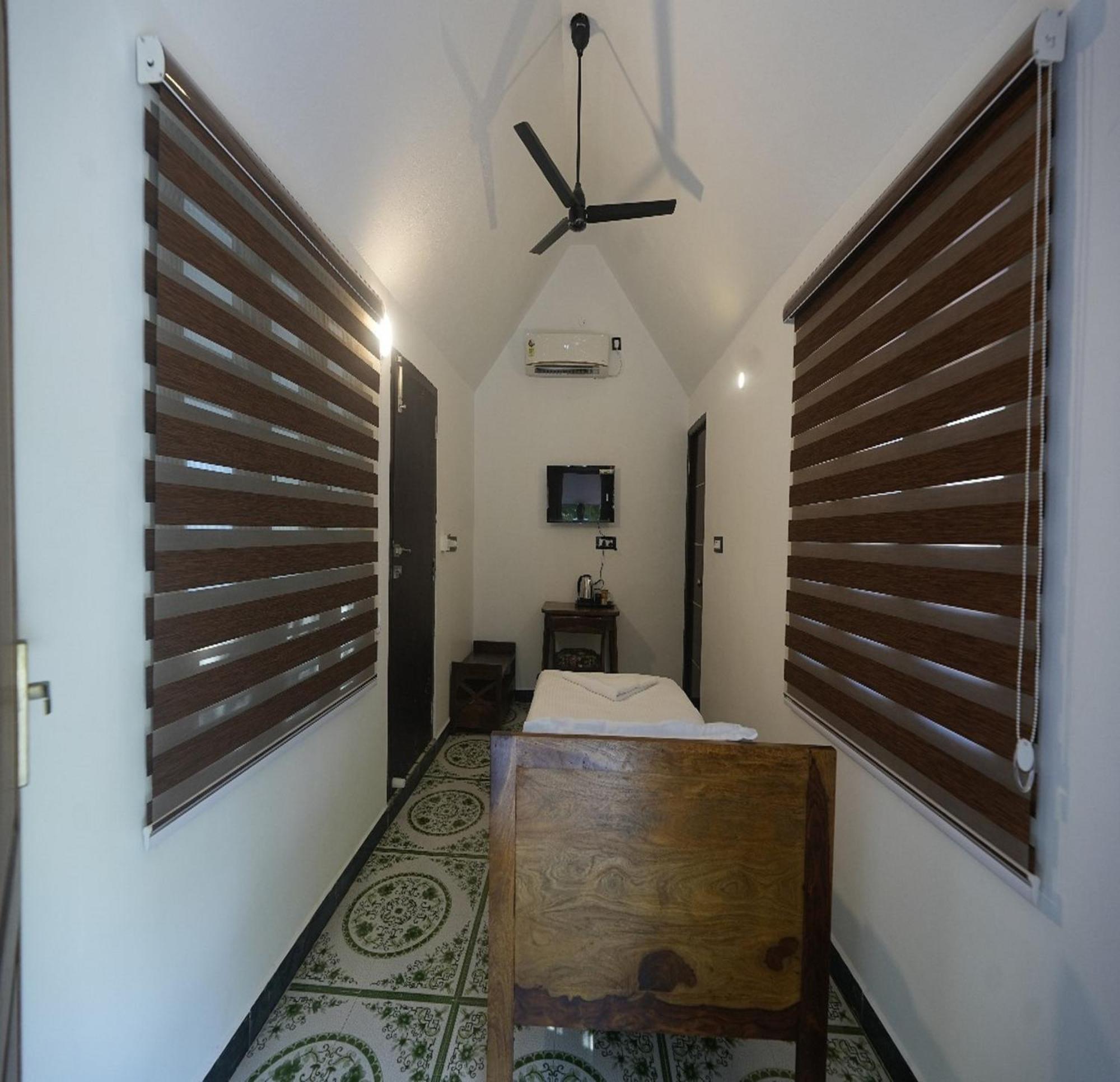 פונדיצ'רי Courtyard Castle Heritage Resort מראה חיצוני תמונה